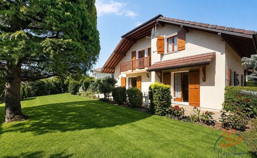 Villa in Thoiry, Ile-de-France, France 1