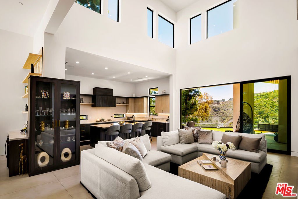 House in Los Angeles, California, United States 5 - 18245077