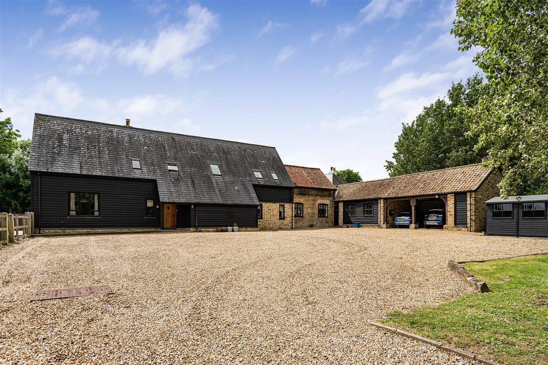 House in Royston, England 1 - 18236198