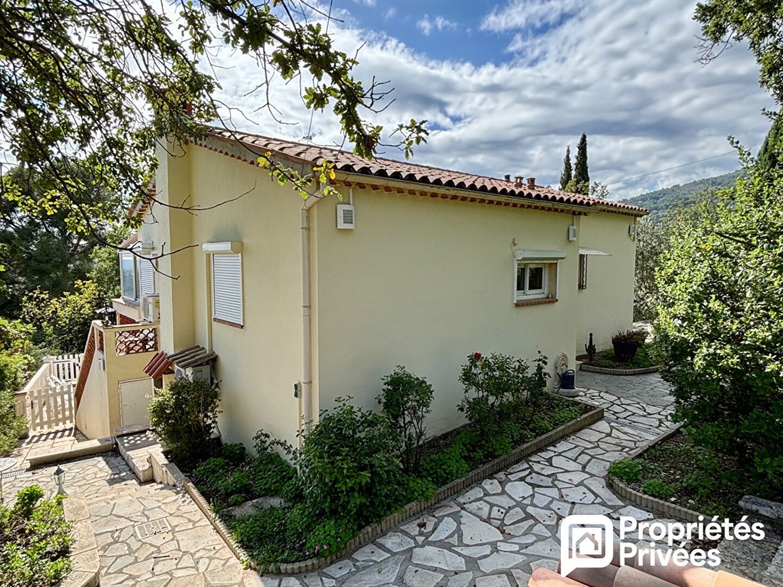 Villa in Seillans, Provence-Alpes-Côte d'Azur, France 2 - 18239852
