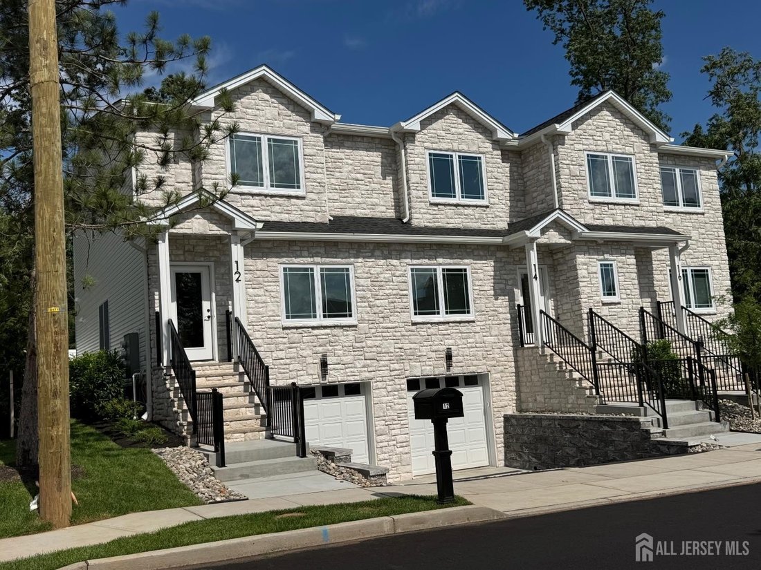 Townhouse in Metuchen, New Jersey, United States 2 - 18235705