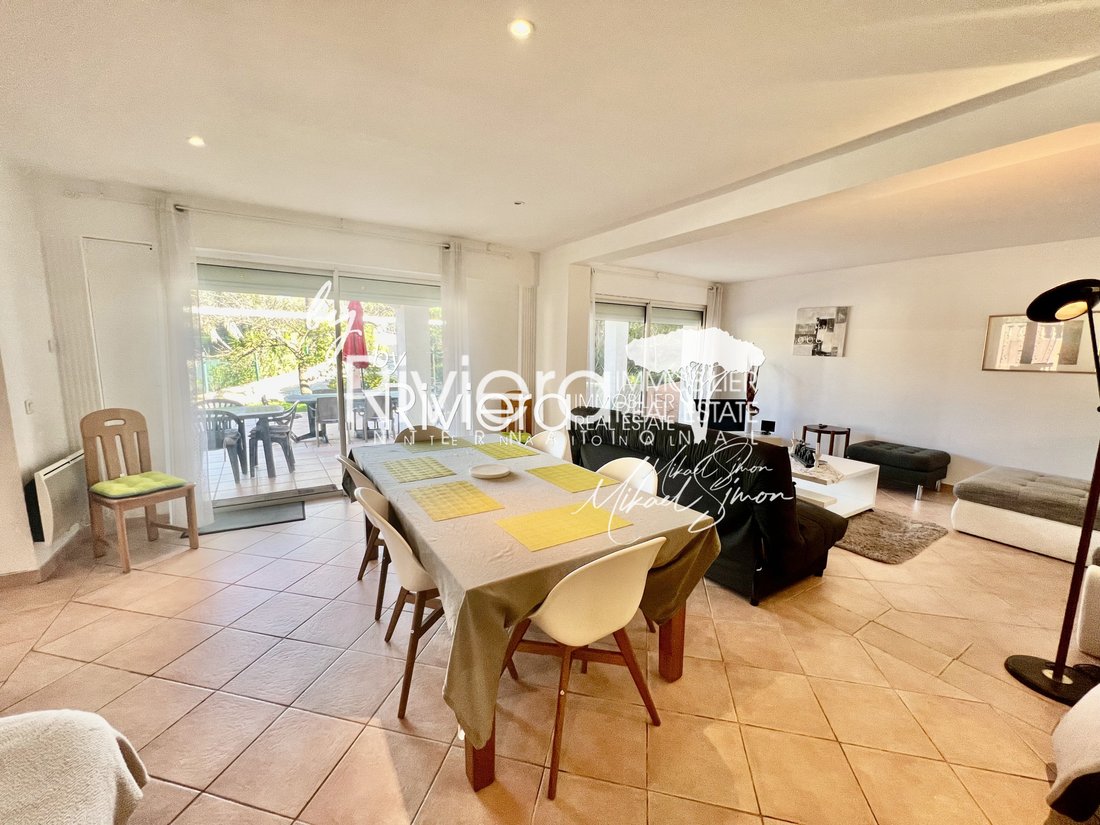 Villa in Nord, Cavalaire-sur-Mer, France 5 - 17549459