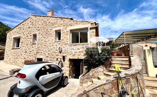 Villa à Nord, Cavalaire-sur-Mer, France 1