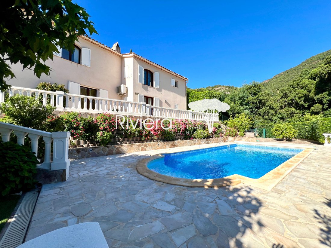 Villa in Nord, Cavalaire-sur-Mer, France 3 - 18245729