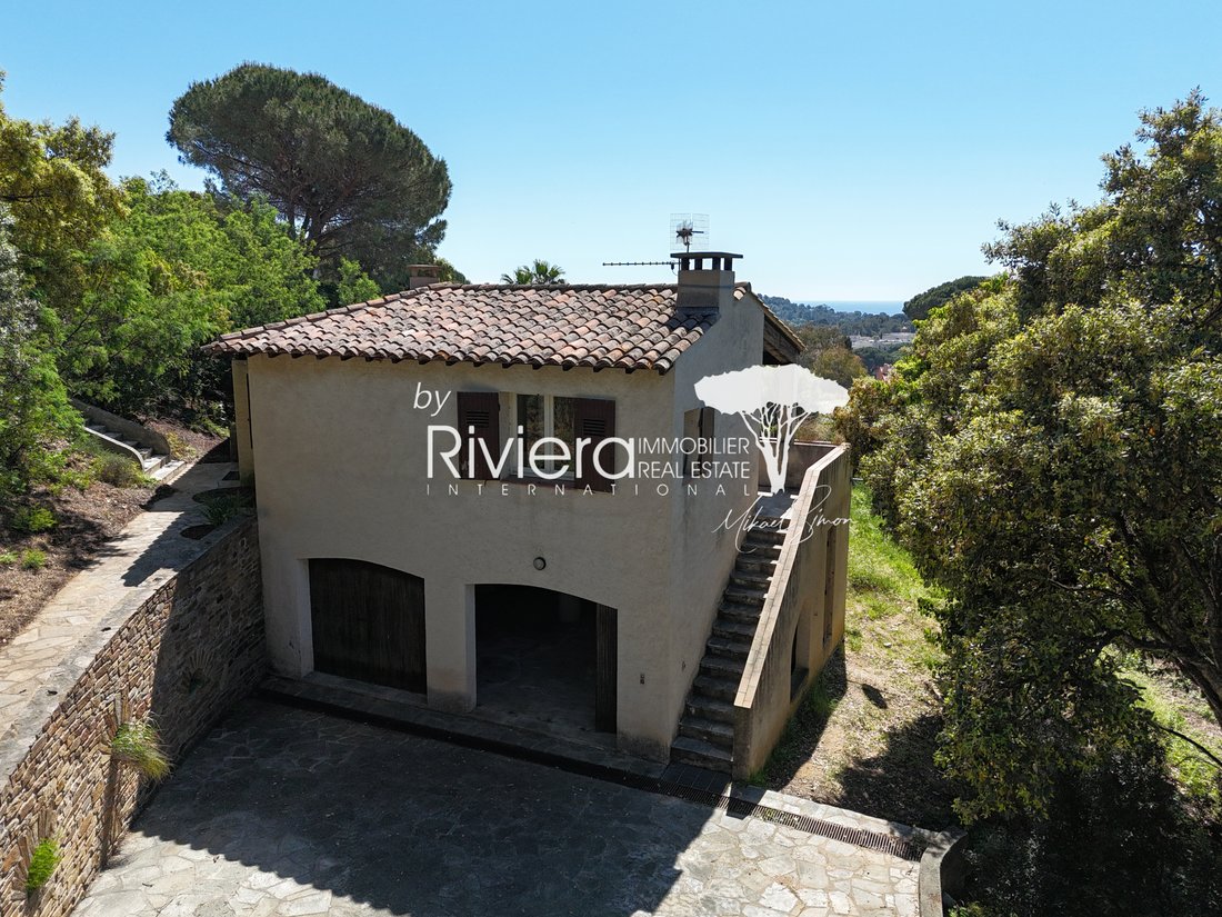 Villa in Nord, Cavalaire-sur-Mer, France 5 - 17759553