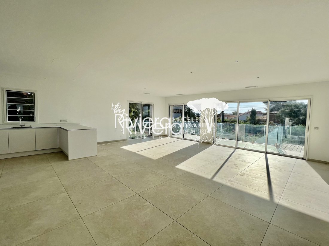 Villa in Nord, Cavalaire-sur-Mer, France 5 - 17023154