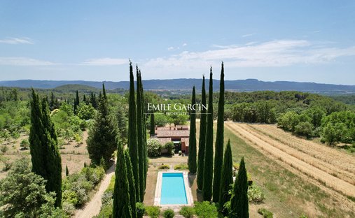 Villa in Lauris, Provence-Alpes-Côte d'Azur, France 1