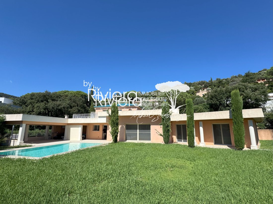 Villa in Nord, Cavalaire-sur-Mer, France 2 - 16132236
