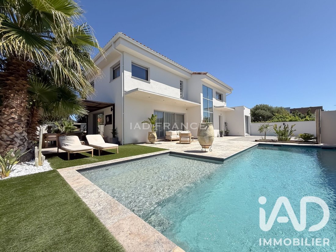 House in Estrade-Aeroport-Les Beugons, Marignane, France 1 - 18246419