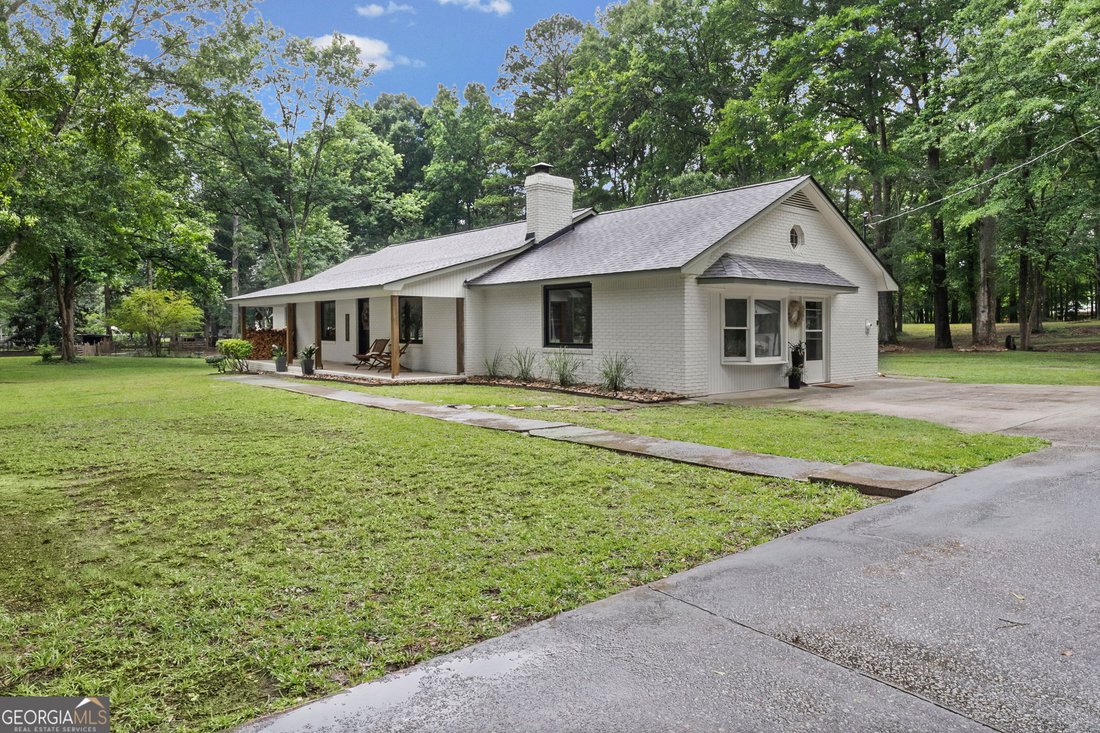 House in Newnan, Georgia, United States 5 - 18243258
