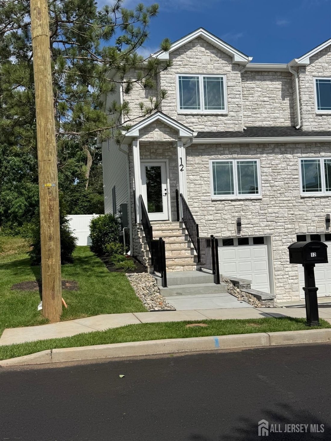 Townhouse in Metuchen, New Jersey, United States 1 - 18235705