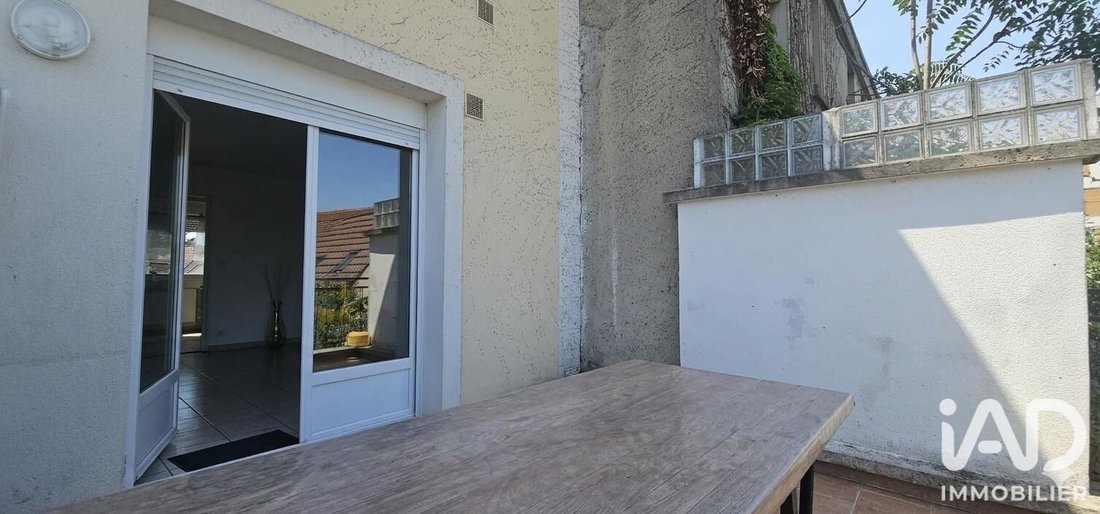 Liegeard-Montesquieu, Livry-Gargan, France 4 - 18246864