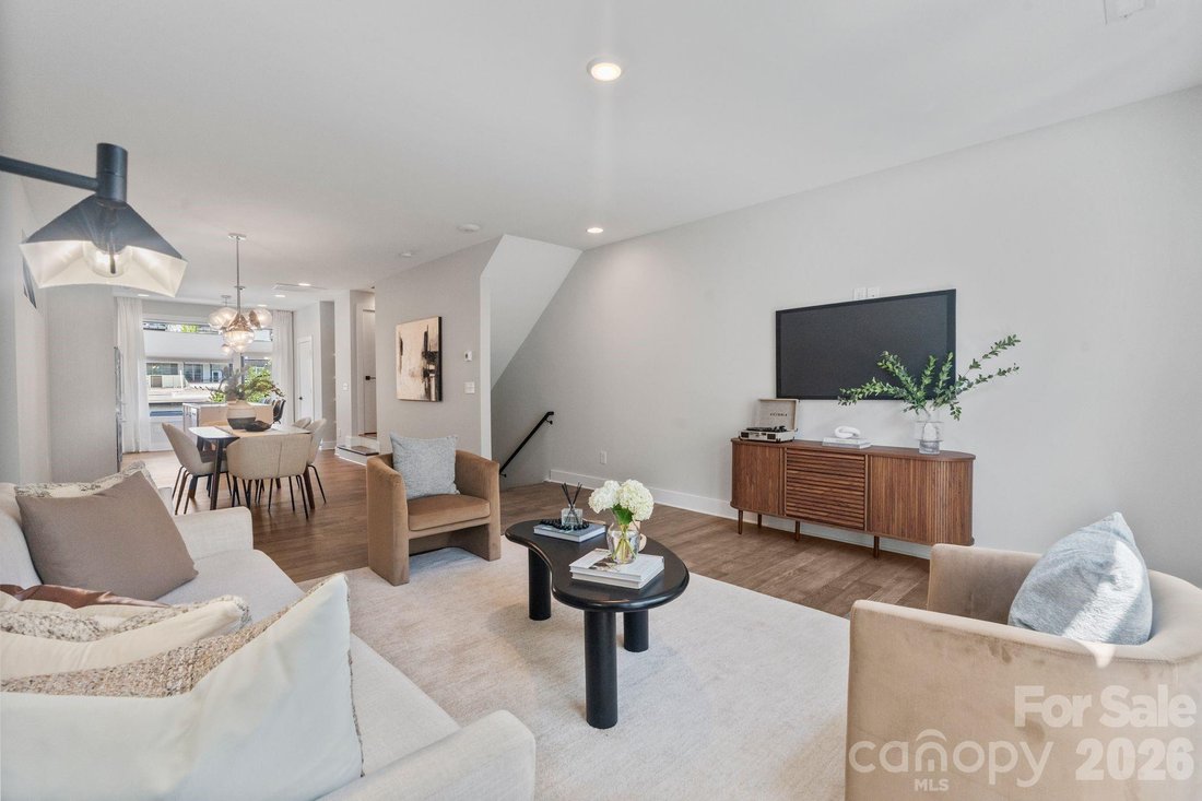 Townhouse in Charlotte, North Carolina, United States 2 - 18235660