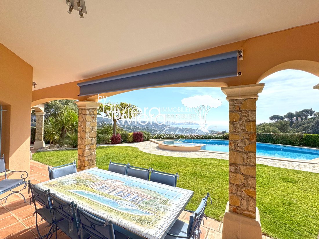 Villa in Nord, Cavalaire-sur-Mer, France 2 - 15655650