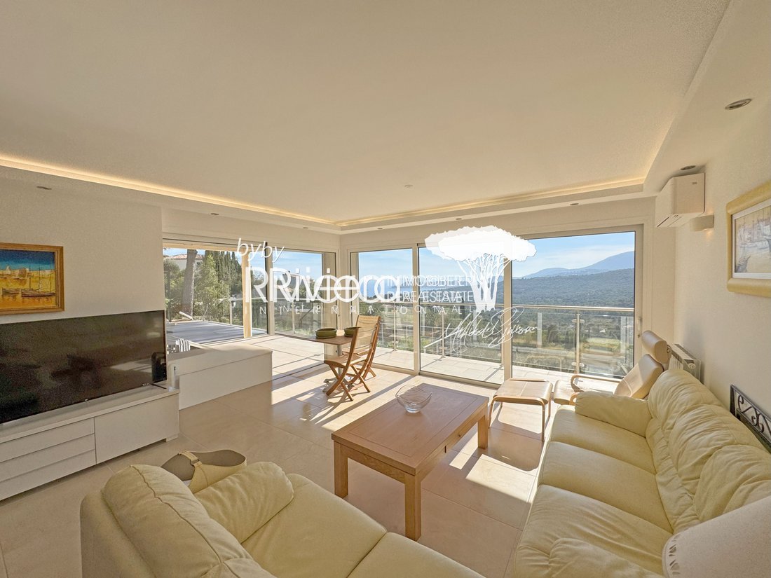 Villa in La Croix-Valmer, Provence-Alpes-Côte d'Azur, France 5 - 16245257