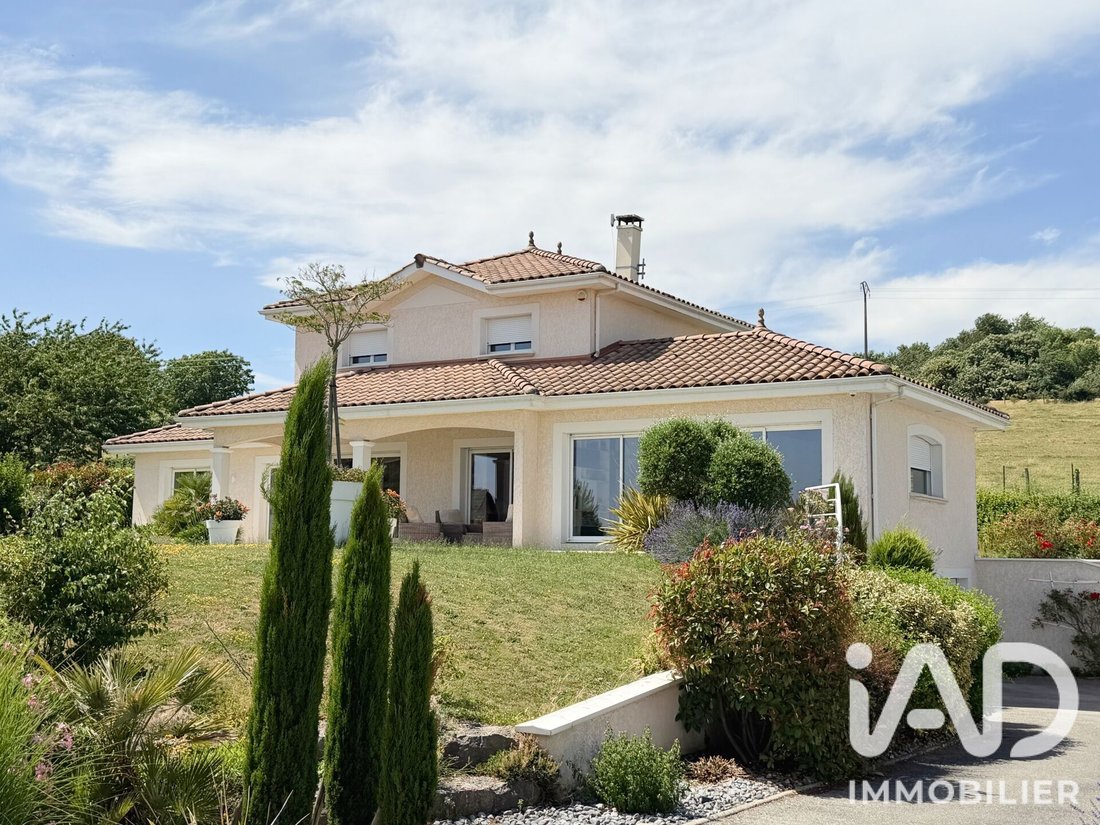 House in Chezeneuve, Auvergne-Rhône-Alpes, France 1 - 17657348