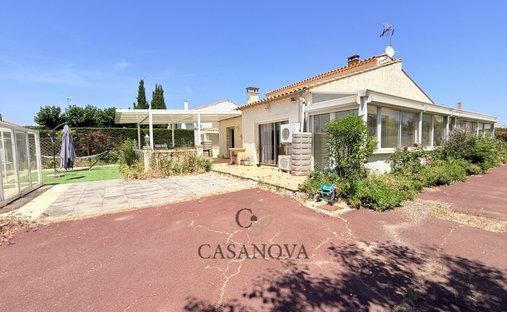 House in Zone Agricole, Marseillan, France 1