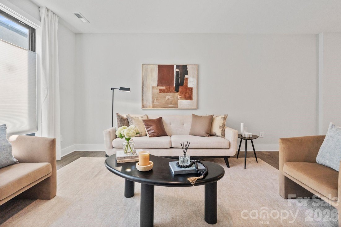 Townhouse in Charlotte, North Carolina, United States 3 - 18235660