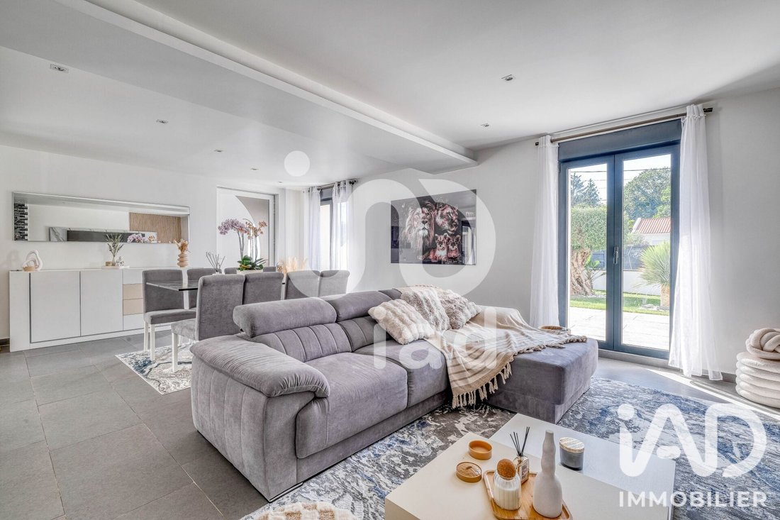 House in Villeneuve-Saint-Denis, Ile-de-France, France 4 - 18247134
