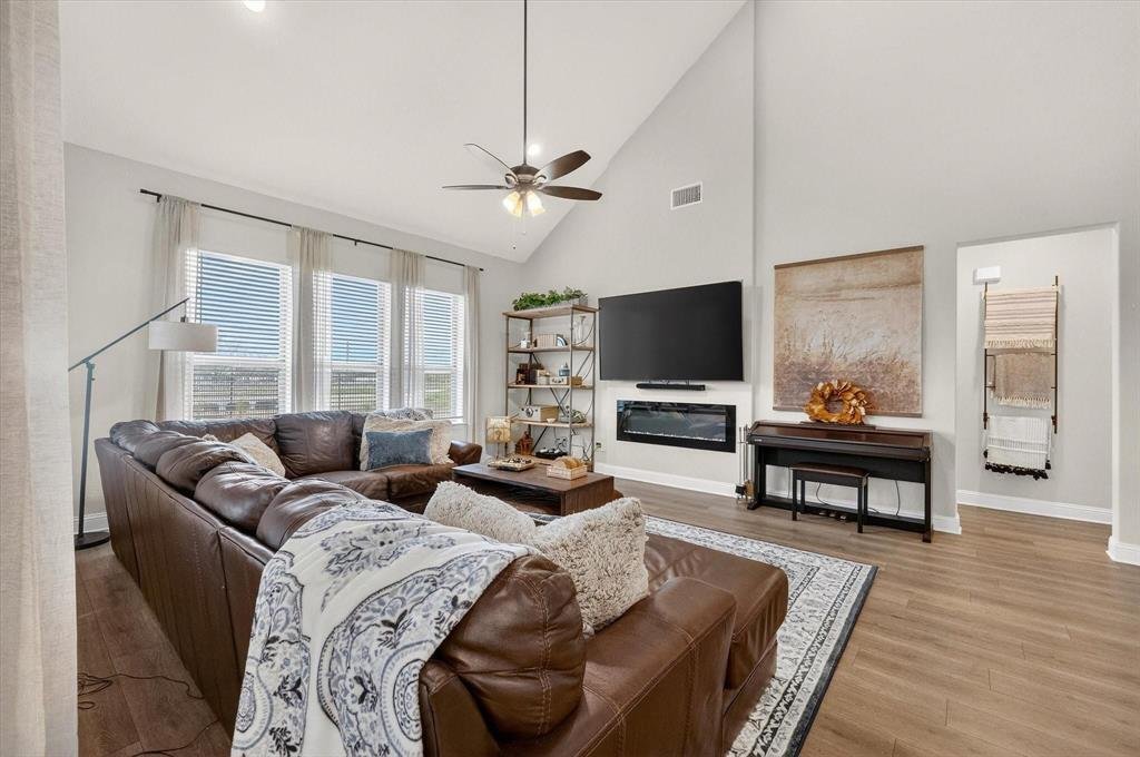 House in Waxahachie, Texas, United States 2 - 18243810