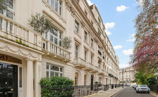 Townhouse in Belgravia, Westminster, England 1