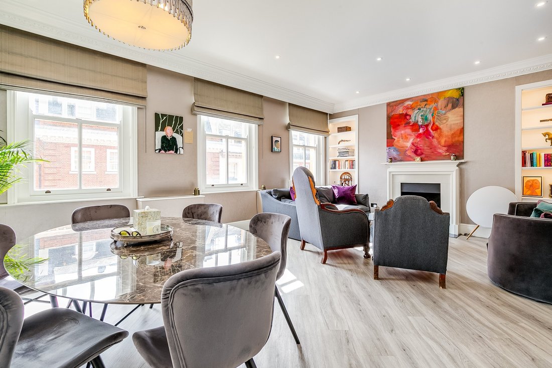 Apartment in Mayfair, Westminster, England 3 - 18241761