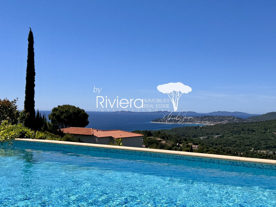 Villa in La Croix-Valmer, Provence-Alpes-Côte d'Azur, France 4 - 17844463