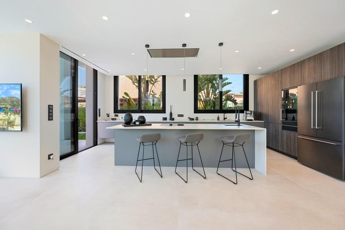 Villa in Calvia, Balearic Islands, Spain 5 - 18243009
