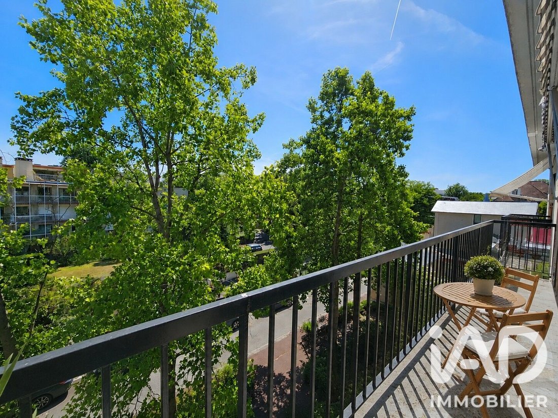 Apartment in Saint-Germain-en-Laye, Ile-de-France, France 3 - 18246874