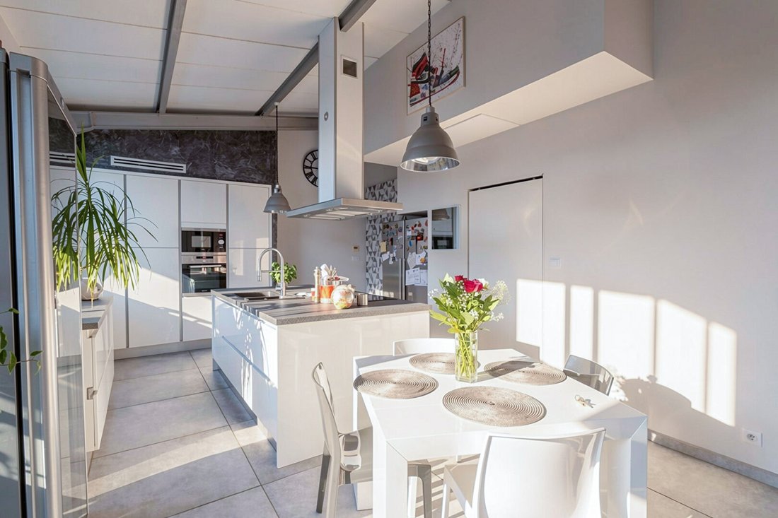 Villa in Bron, Auvergne-Rhône-Alpes, France 2 - 18239843