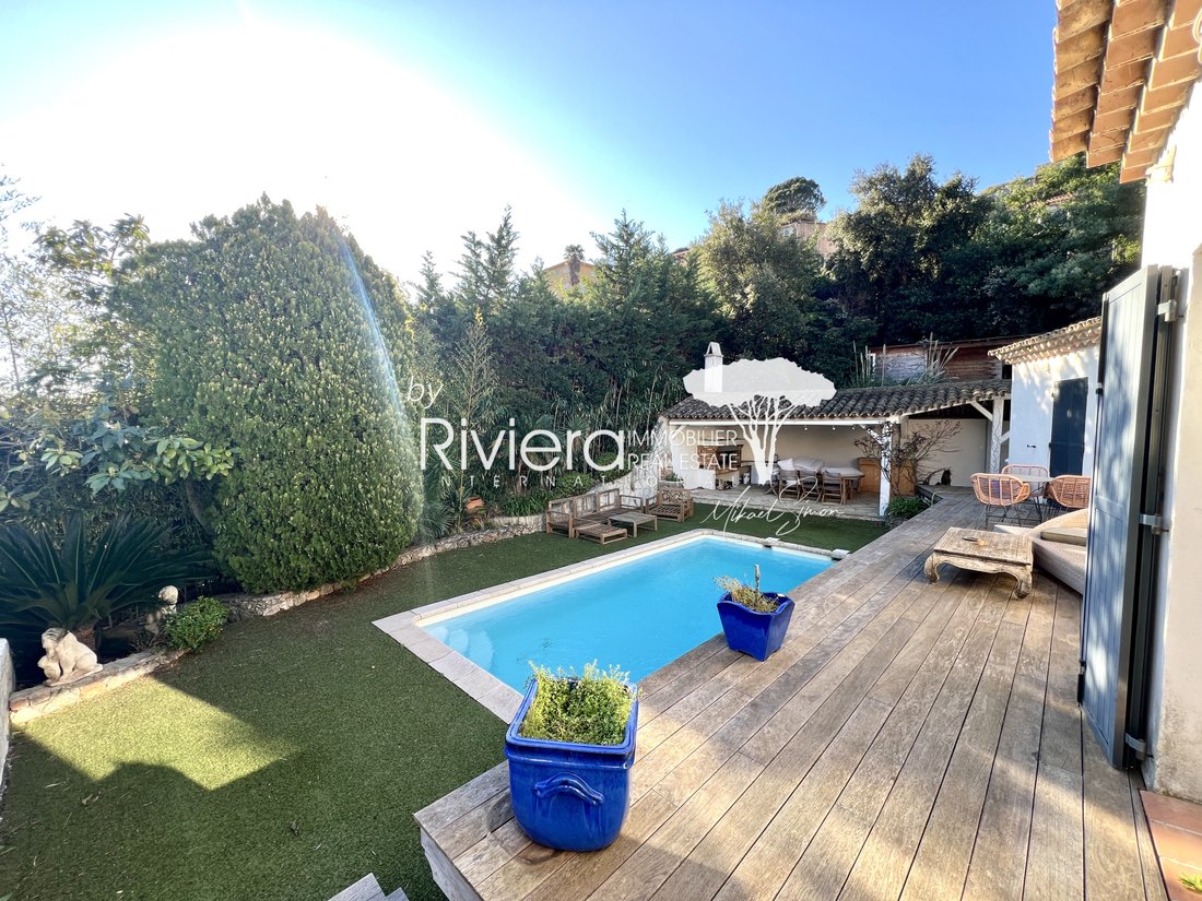 Villa in Nord, Cavalaire-sur-Mer, France 3 - 17459032