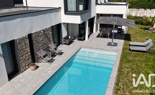 House in Centre, Cesson-Sévigné, France 1