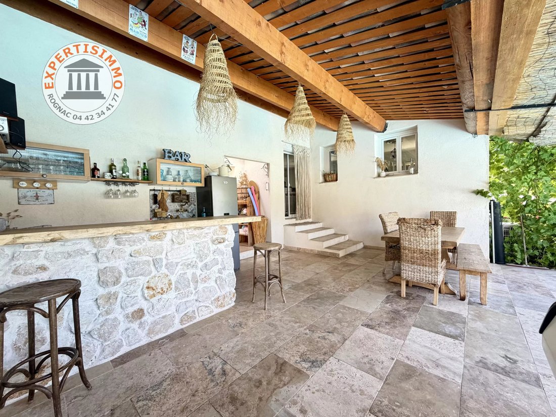 House in Noyau Villageois-Zone Urbaine, Velaux, France 4 - 18239273