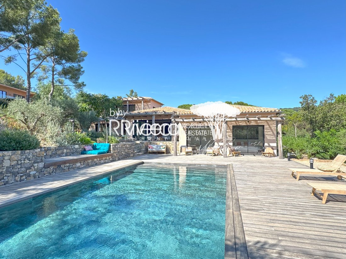 Estate in La Croix-Valmer, Provence-Alpes-Côte d'Azur, France 5 - 16170777