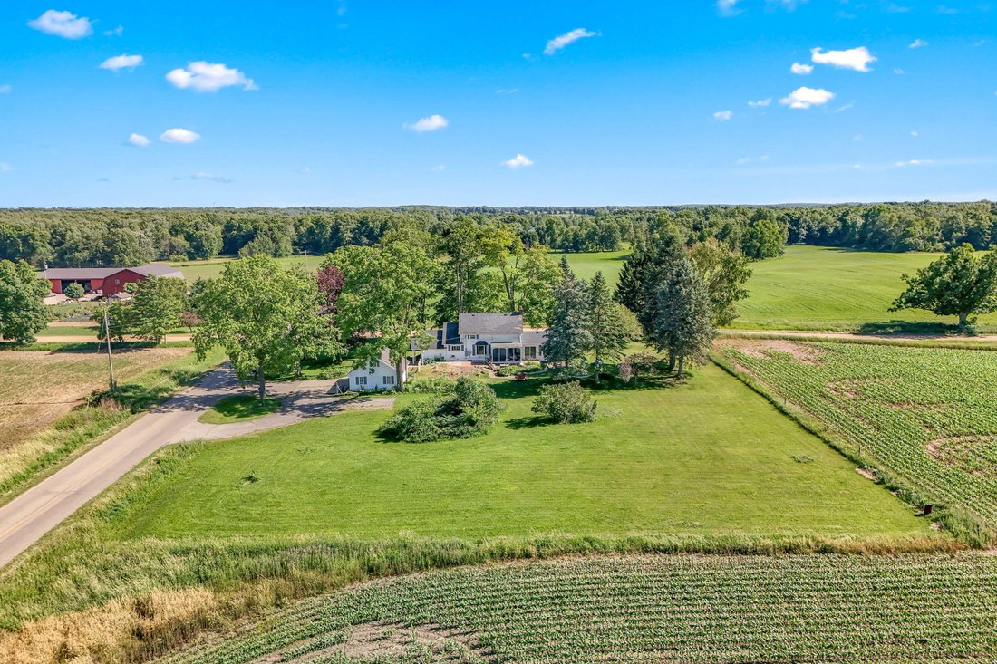 Farm Ranch in Jonesville, Michigan, United States 5 - 18240534