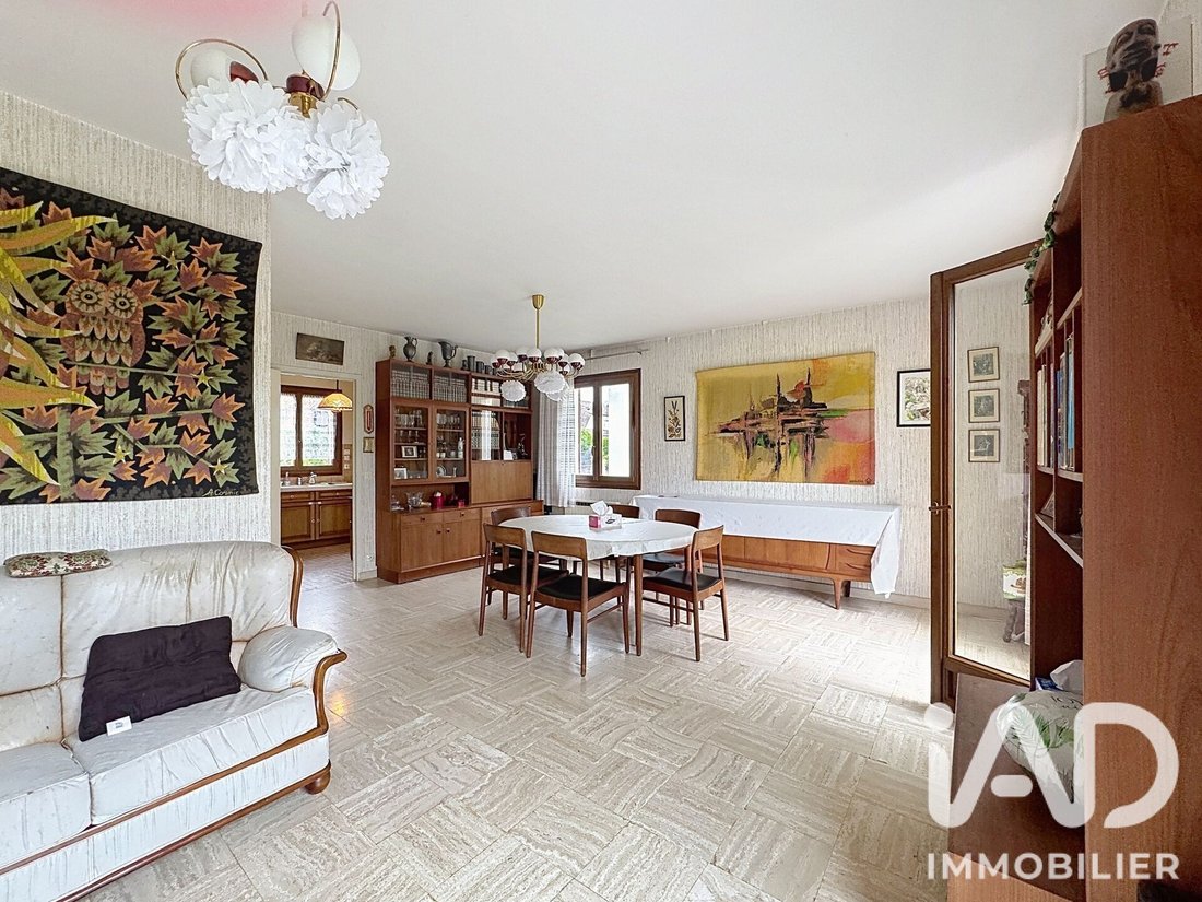 House in Sucy-en-Brie, Ile-de-France, France 1 - 18247290