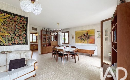House in Sucy-en-Brie, Ile-de-France, France 1