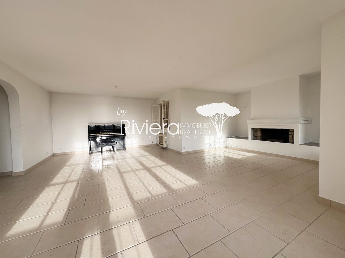 Villa in Nord, Cavalaire-sur-Mer, France 4 - 17023122