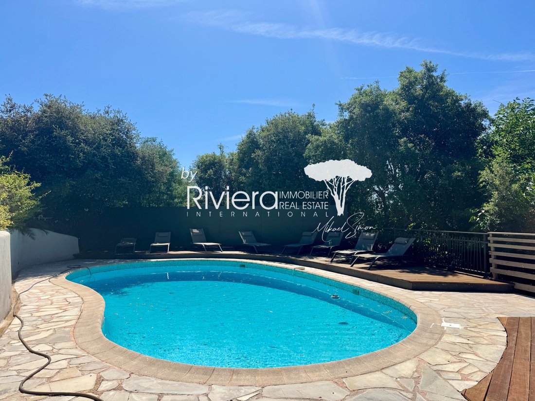 Villa in La Croix-Valmer, Provence-Alpes-Côte d'Azur, France 5 - 17735262