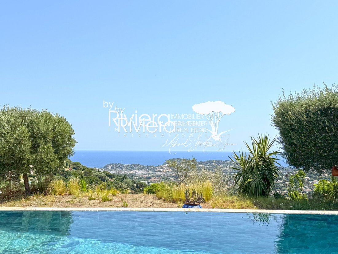 Villa in Nord, Cavalaire-sur-Mer, France 4 - 15826233