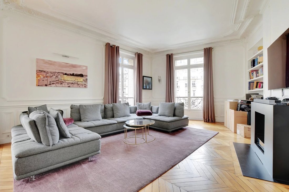Apartment in Bois de Boulogne, Paris 16e Arrondissement, Paris 4 - 18237046