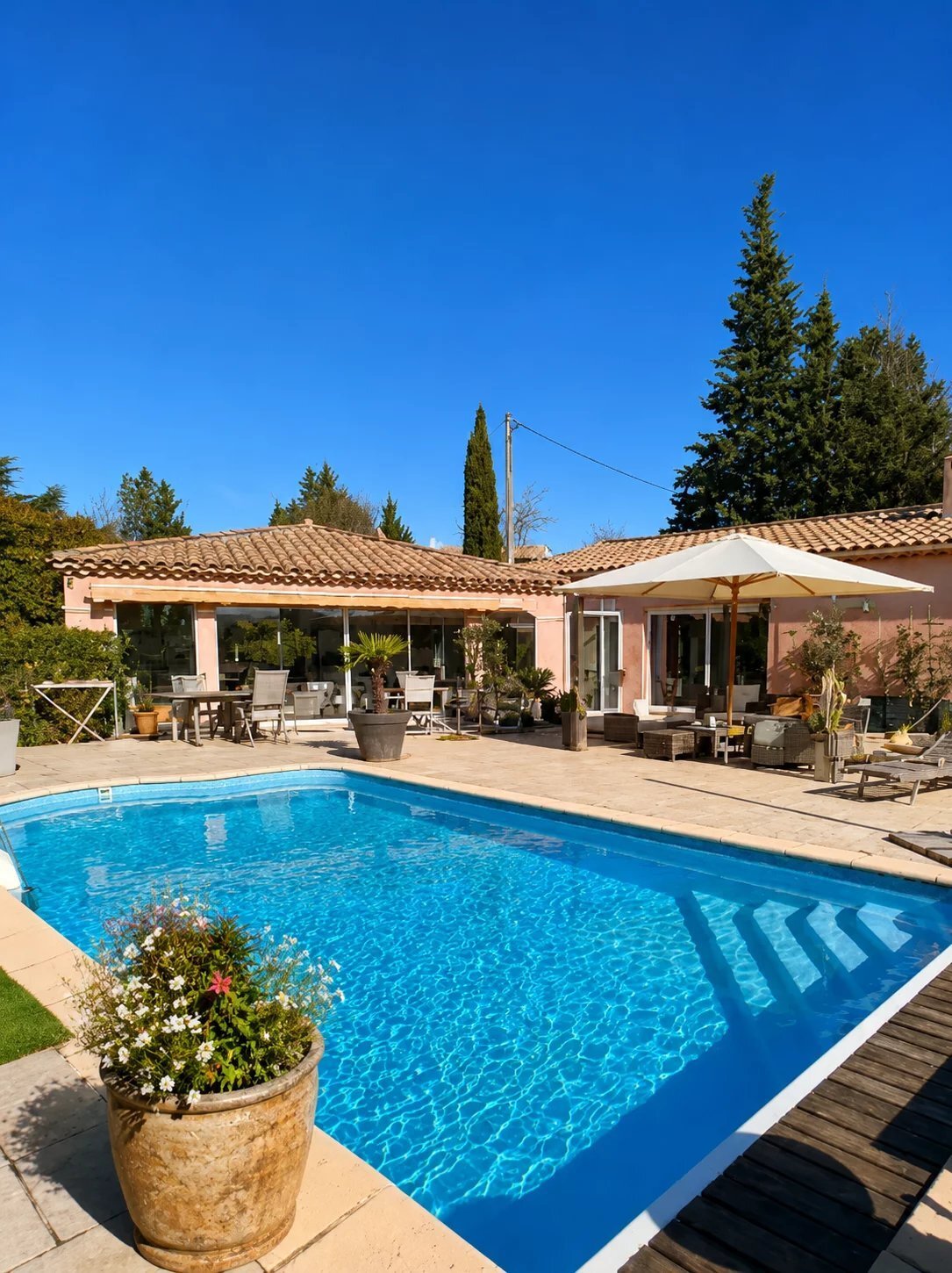 Villa in Cotignac, Provence-Alpes-Côte d'Azur, France 1 - 18239061