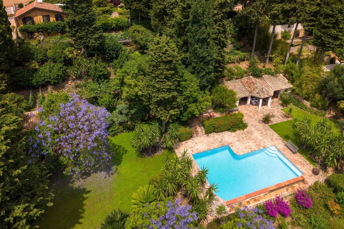 Tenuta a Cabbe-Saint Roman, Roccabruna, Francia 4 - 18239528