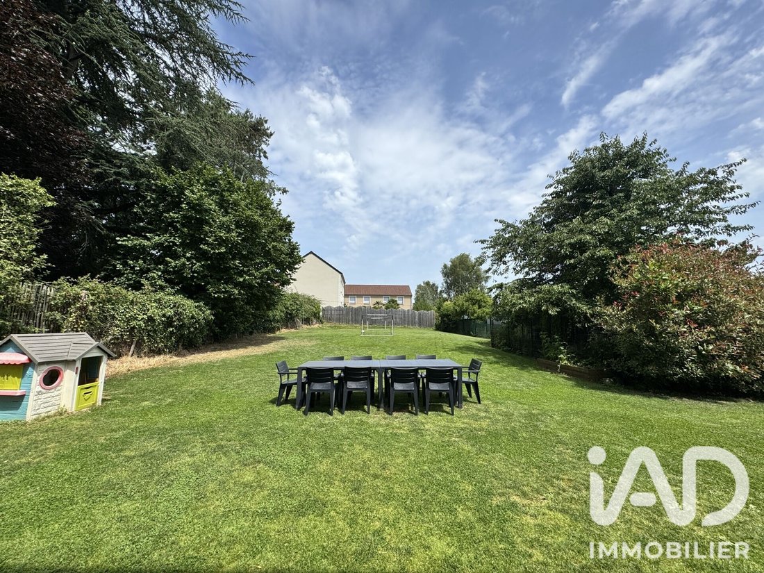 House in Presles-en-Brie, Ile-de-France, France 3 - 18246992