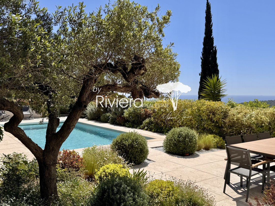 Villa in Nord, Cavalaire-sur-Mer, France 4 - 17066052
