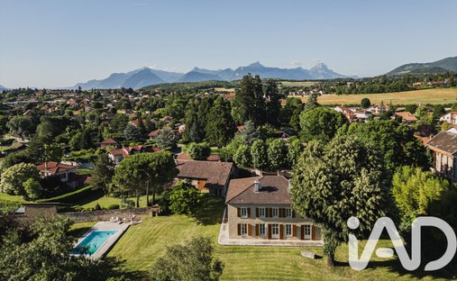 House in Allies-Clos d'Or, Grenoble, France 1