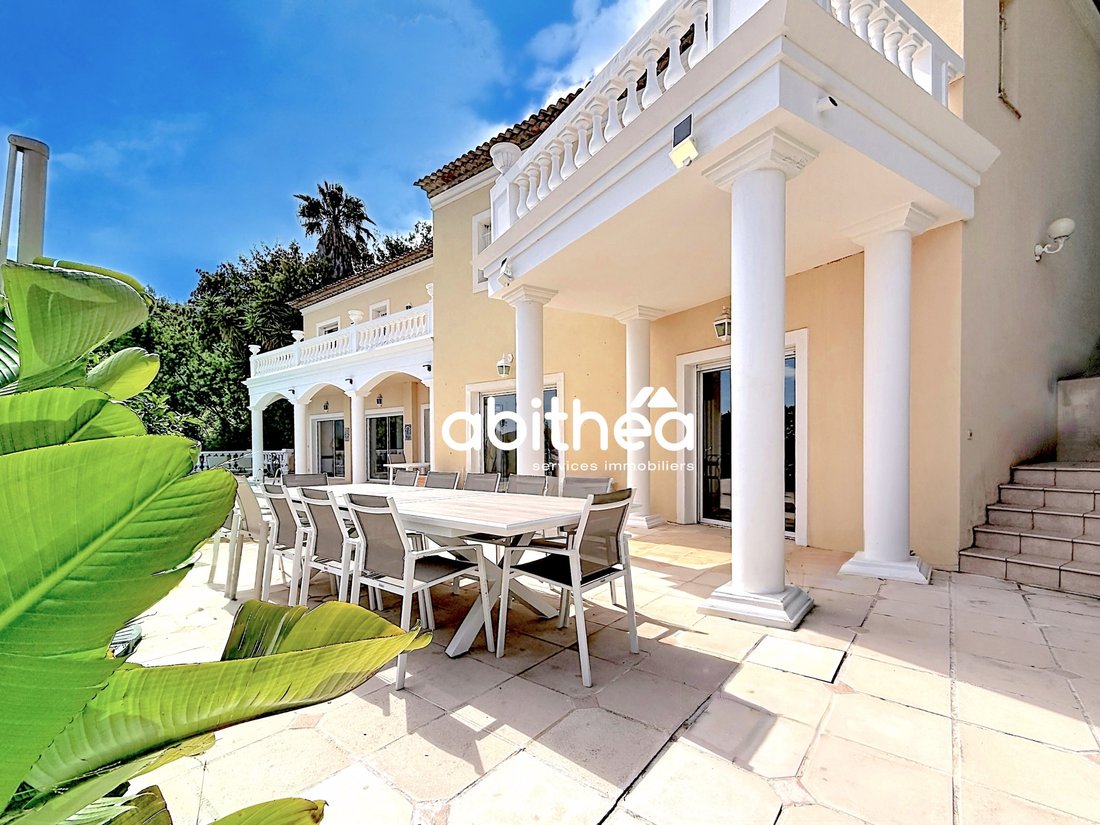 Villa in Le Grand Duc-Minelle, Mandelieu-la-Napoule, France 1 - 18242976