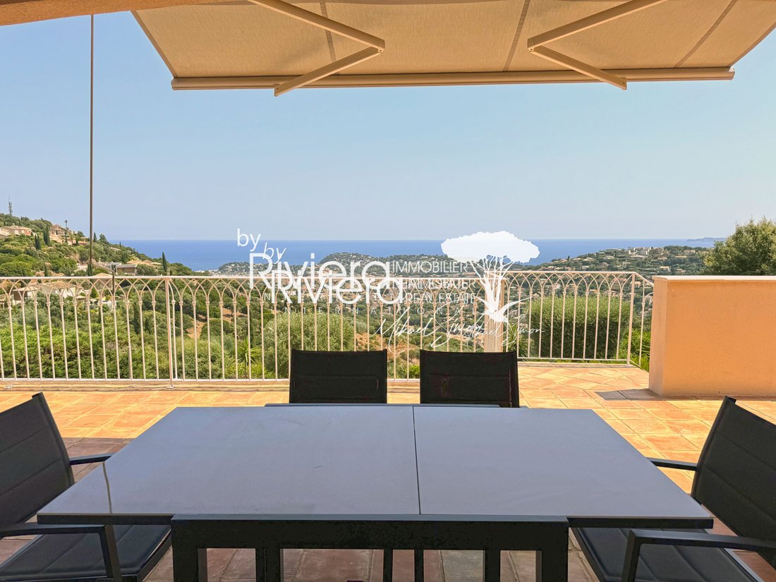Estate in Nord, Cavalaire-sur-Mer, France 2 - 15837280