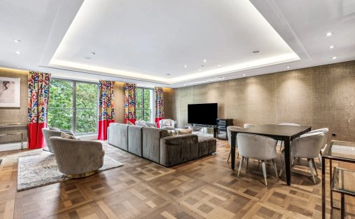Apartment in Belgravia, Westminster, England 1