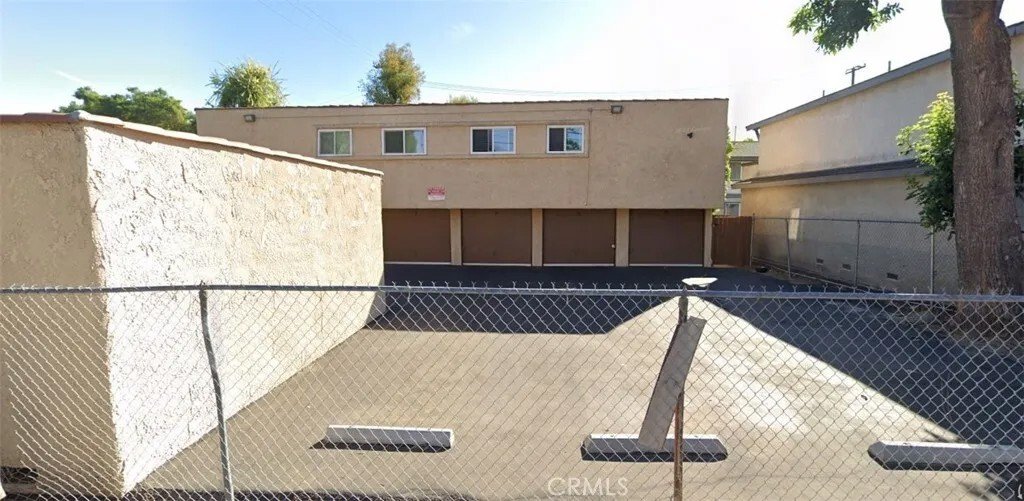 Fullerton, California, United States 2 - 18245178